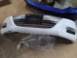 Honda Insight Front Bumper