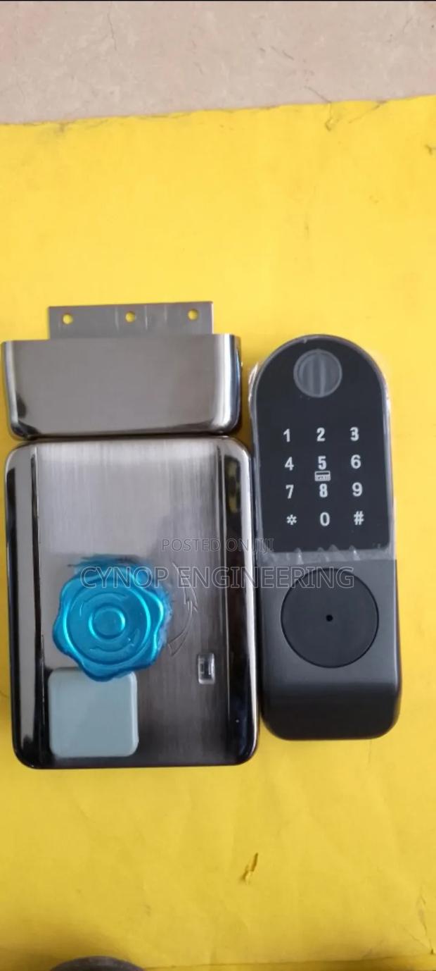 Smart Lock With Key and Passcode - main view