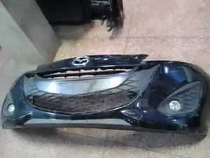 Axela 2010 Front
