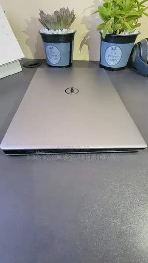 New Laptop Dell XPS 13 9350 8GB Intel Core I5 SSD 256GB