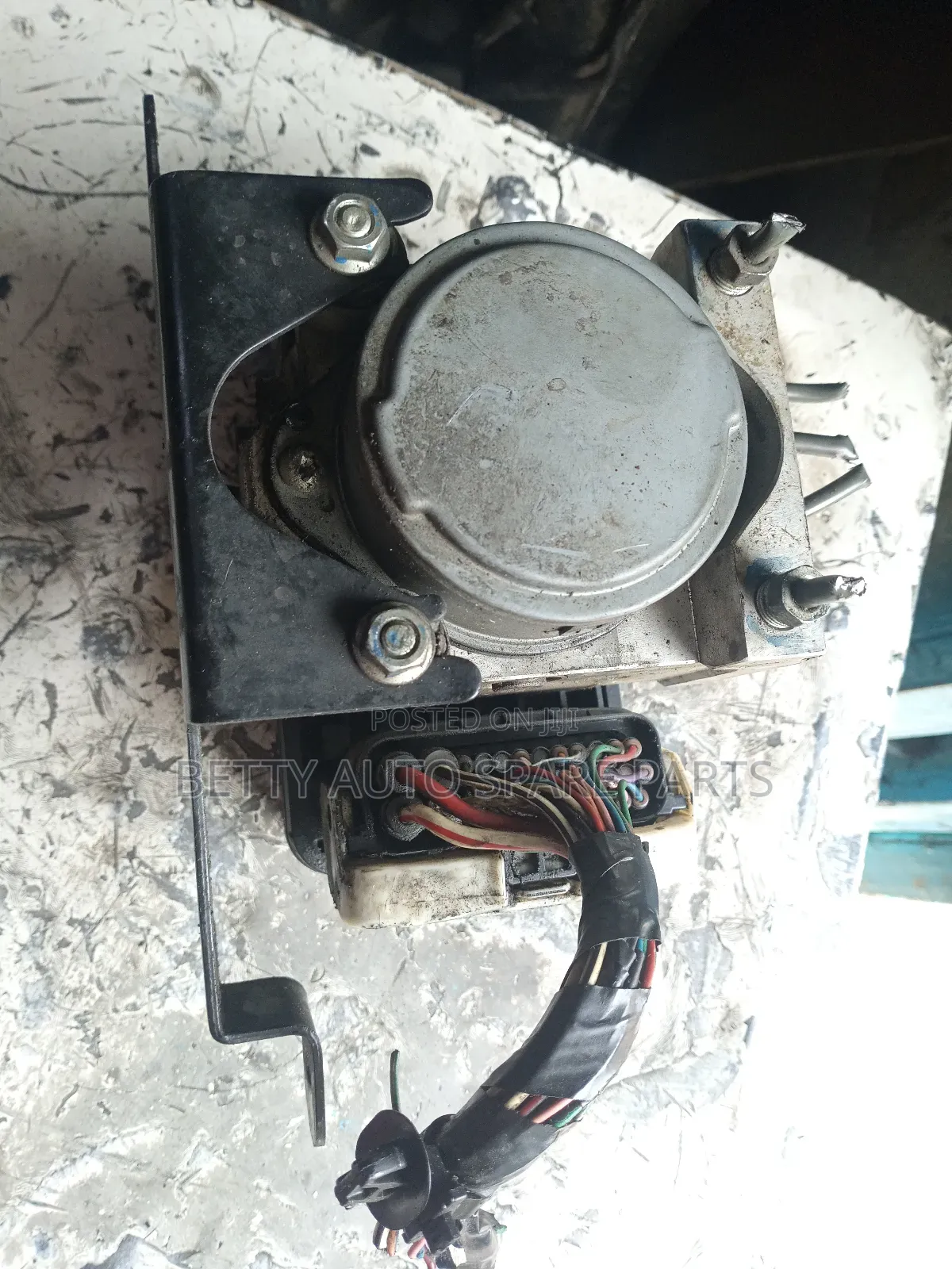 Toyota Hilux Abs Pump 6c