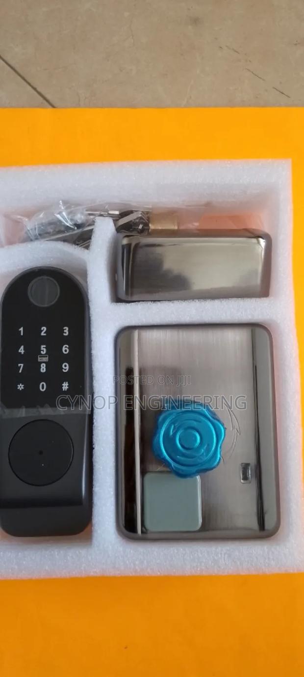 Fingerprint Entry Smart Gate Lock for Homes - main view