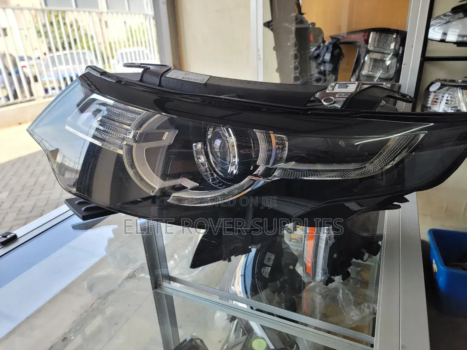 Discovery Sport L550 Headlight
