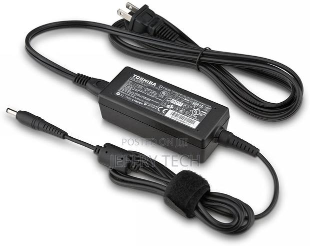 Toshiba 19V 1.58A Mini Notebook AC Replacement Adapter 30W 5 - main view