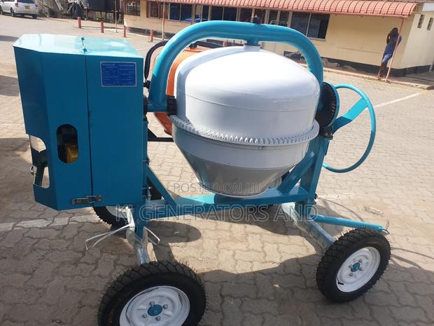 Windsor Concrete Mixer 400litres - thumbnail 2