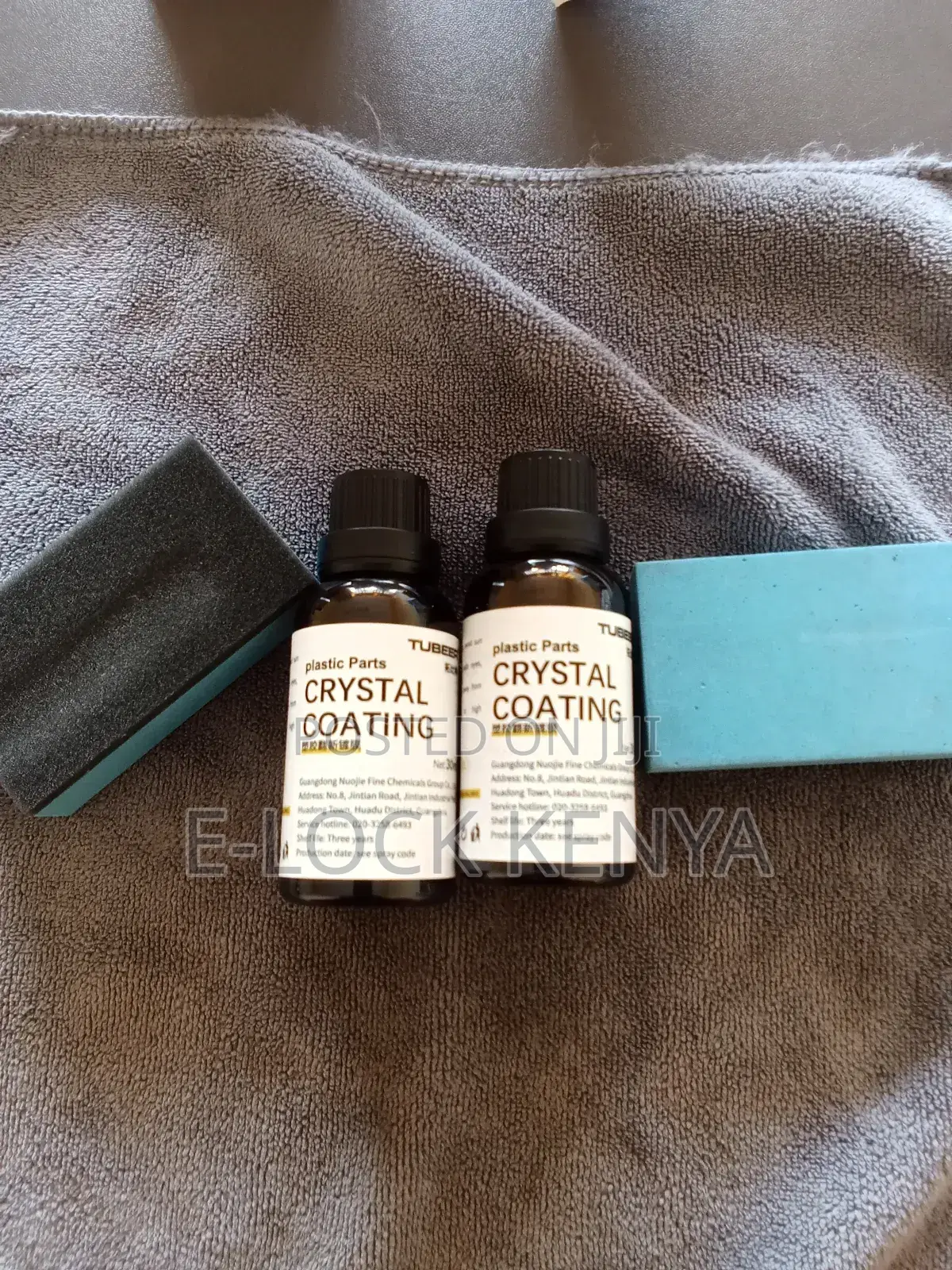 Glossy Finish for Car Interior Plastic Restorer