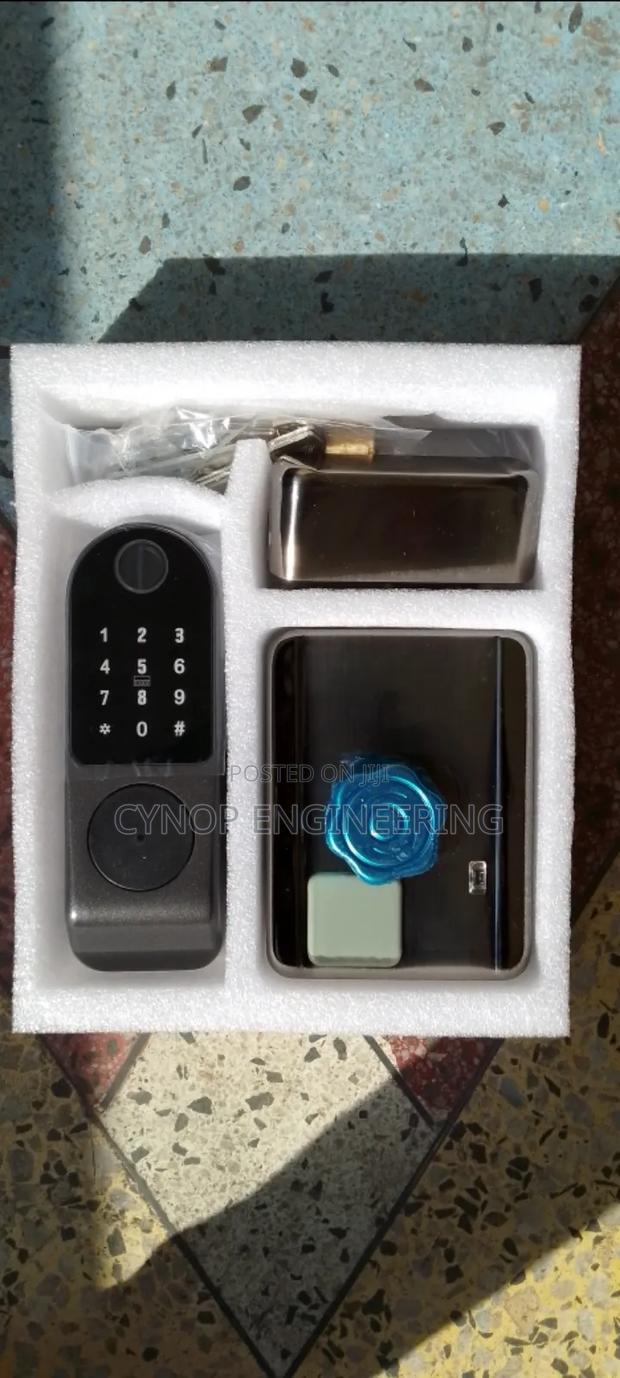 Digital Smart Gate Lock for Home Use - main view