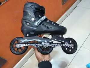 Adults Roller Skates Speed Skates in Colour Black Size 39-42