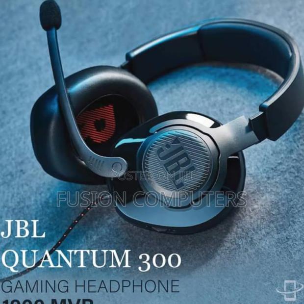 JBL Quantum 300 - Wired Over-Ear Gaming Headphones. - thumbnail 2
