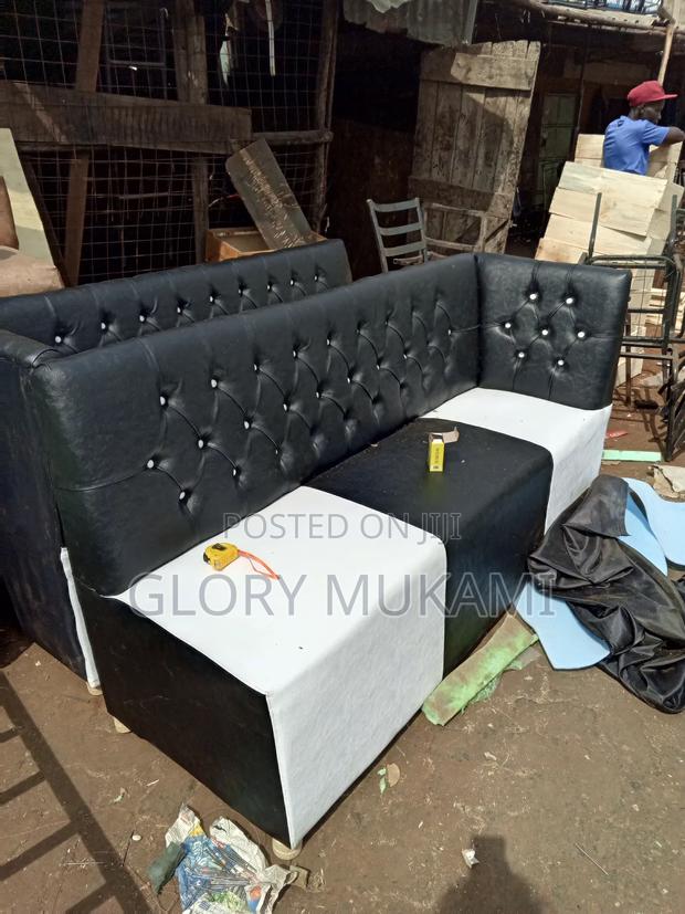Restaurants and Bar Couches - thumbnail 2