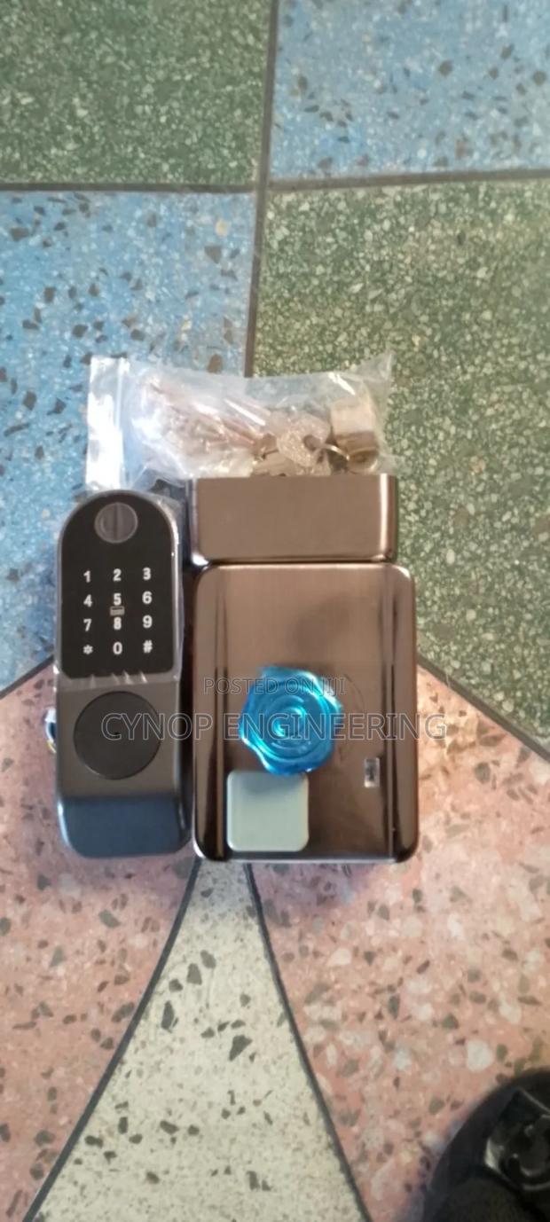 Gate Lock With Fingerprint Recognition - main view