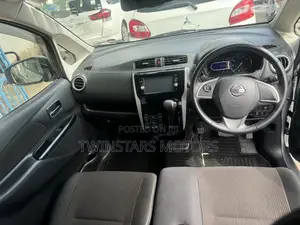 Nissan Dayz Highway Star G 2018 Silver