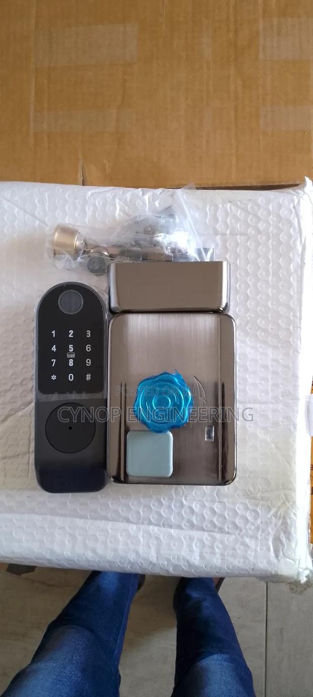 Biometric Gate Lock With Passcode Entry - main view