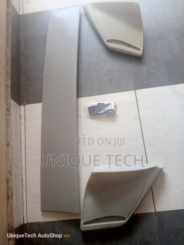 Universal Sport Design Saloon Car Spoiler _Toyota , Subaru
