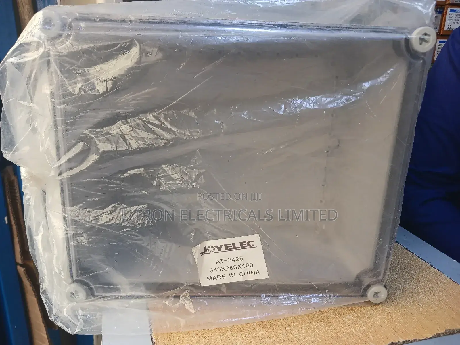 Enclosure Box 380*280*180