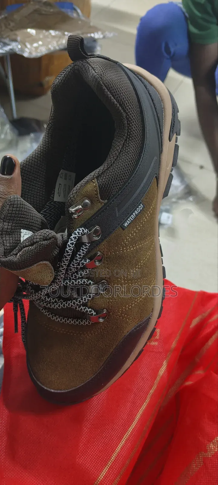 Verhunt Waterproof Hiking Shoes