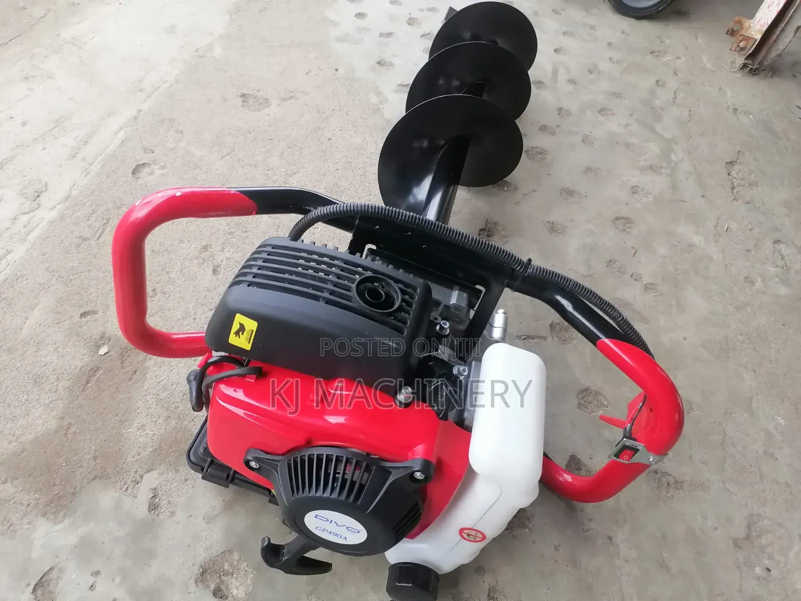 Gasoline Four Stroke Earth Auger Machine.