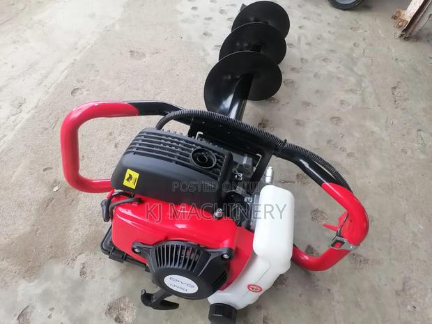 Gasoline Four Stroke Earth Auger Machine. - thumbnail 3
