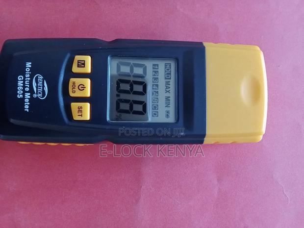 Efficient Wood Moisture Meter for Carpenters - main view
