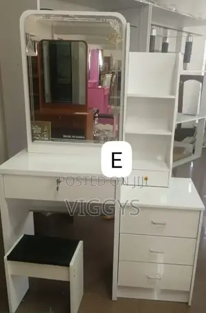 Dressing Table With Sliding Mirror/ Mirror DS