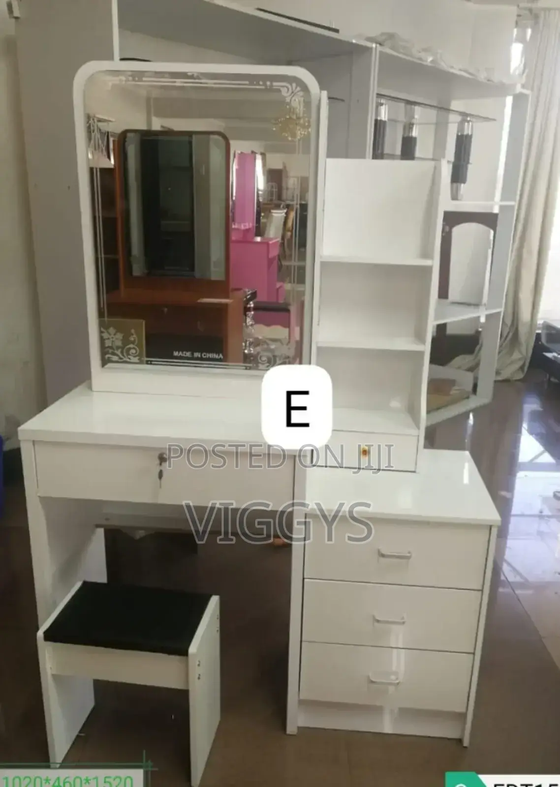 Brand New Dressing Table With Sliding Mirror/ Mirror DS