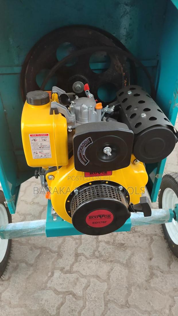 Concrete Mixer Diesel Powered - thumbnail 2