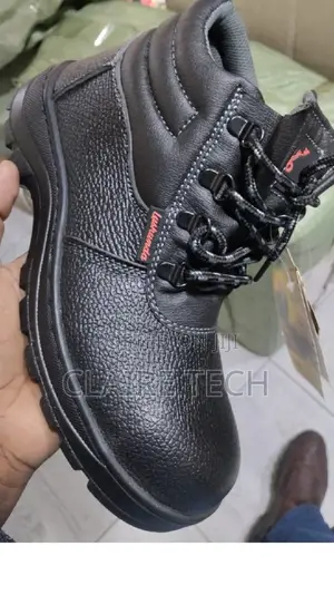 Black Industrial Use Safety Shoes