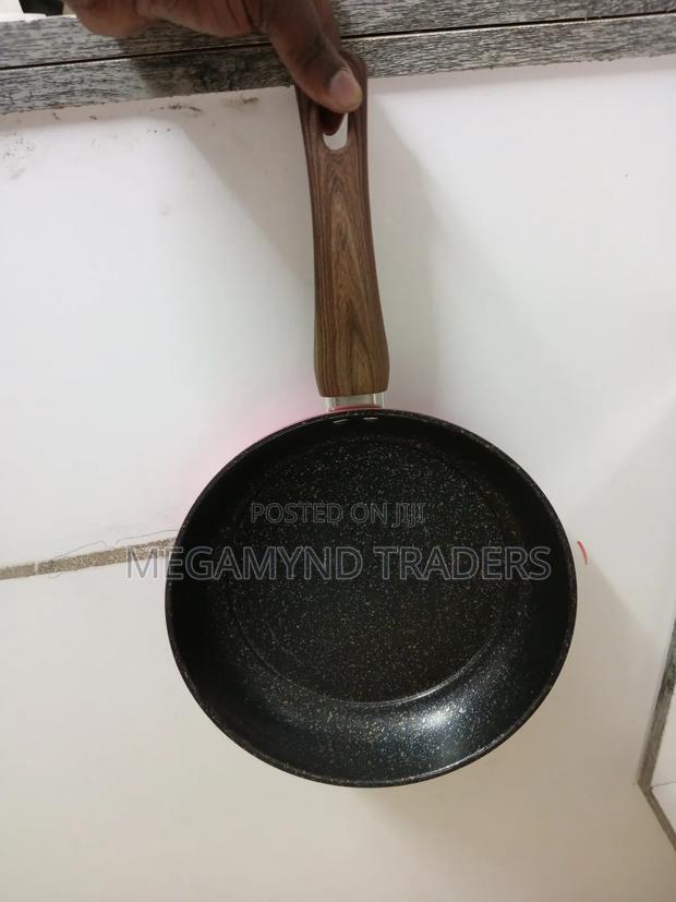 Induction Pan/Egg Pan/Frying Pan/Chapati Pan - thumbnail 4
