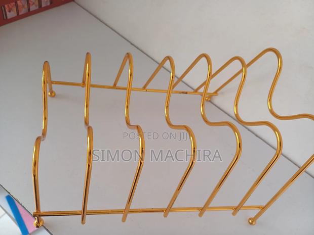 Gold Plate Stand - main view