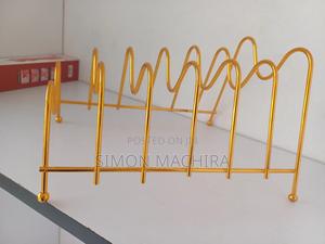 Gold Plate Stand - thumbnail 2