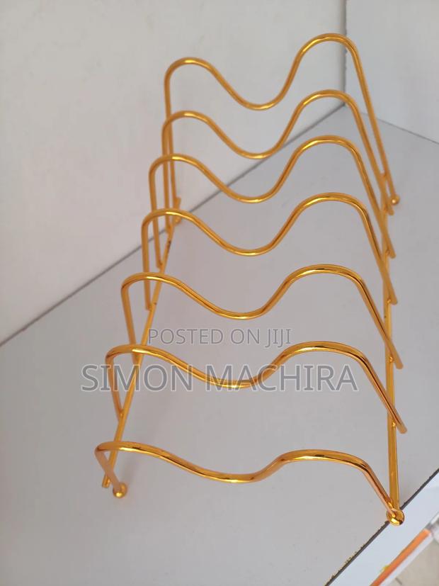 Gold Plate Stand - main view