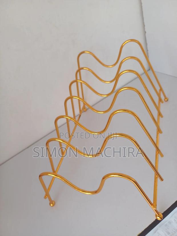 Gold Plate Stand / Gold Plate Organizer - main view