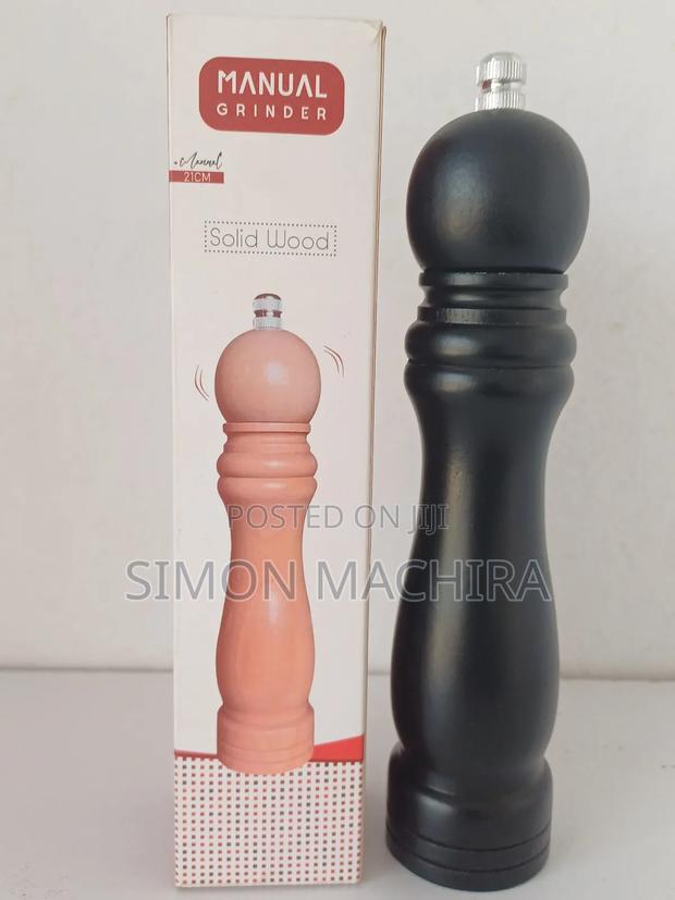 Pepper Mill and Grinder - main view