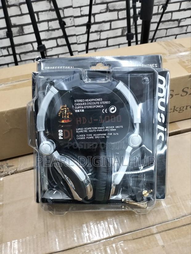 HDJ- 1000 Professional Headphones