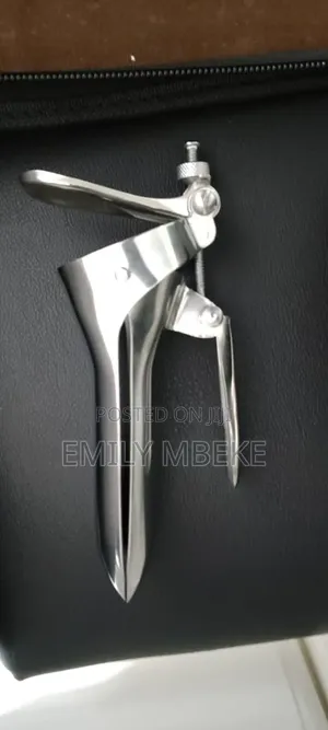 Metalic Vaginal Speculum