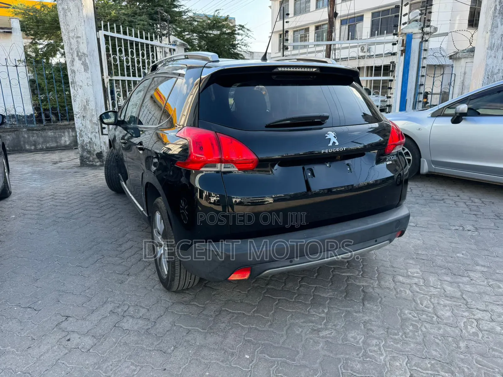 Peugeot 2008 1.2 PureTech (130 Hp) 2018 Black