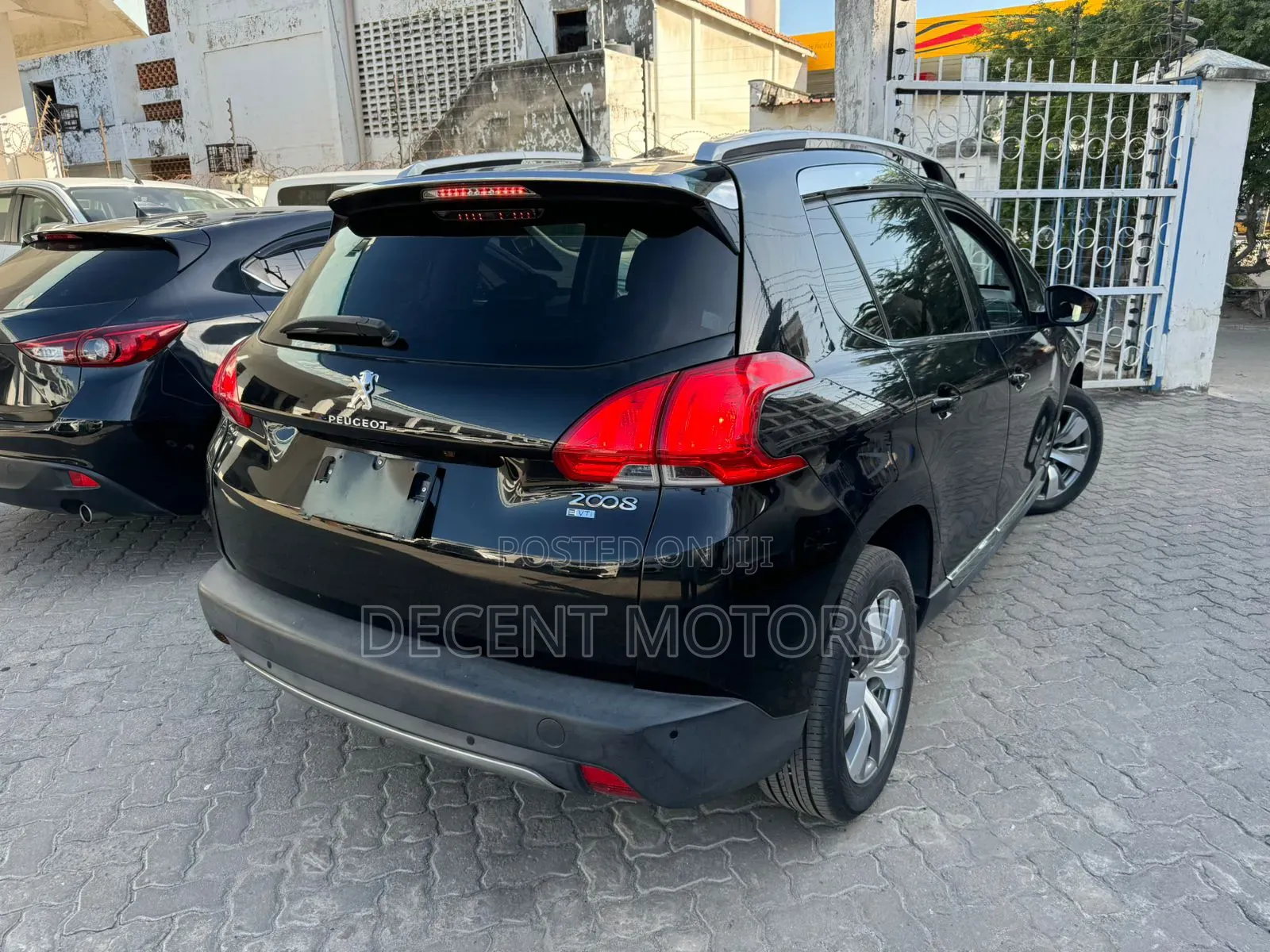 Peugeot 2008 1.2 PureTech (130 Hp) 2018 Black