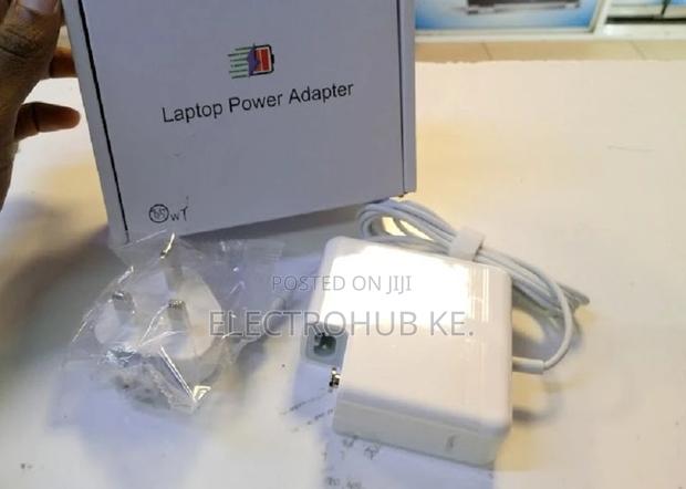 Macbook Pro Charger L-Tip T-Tip 45W Magsafe* Power-Charger - main view