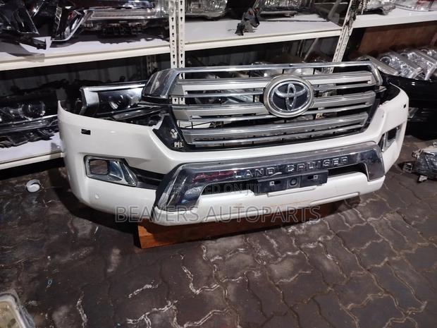 Landcruiser LC 200 Front Bumper - thumbnail 2