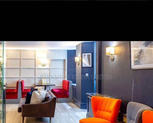 Magnificent And Large Offices With WIFI - main view