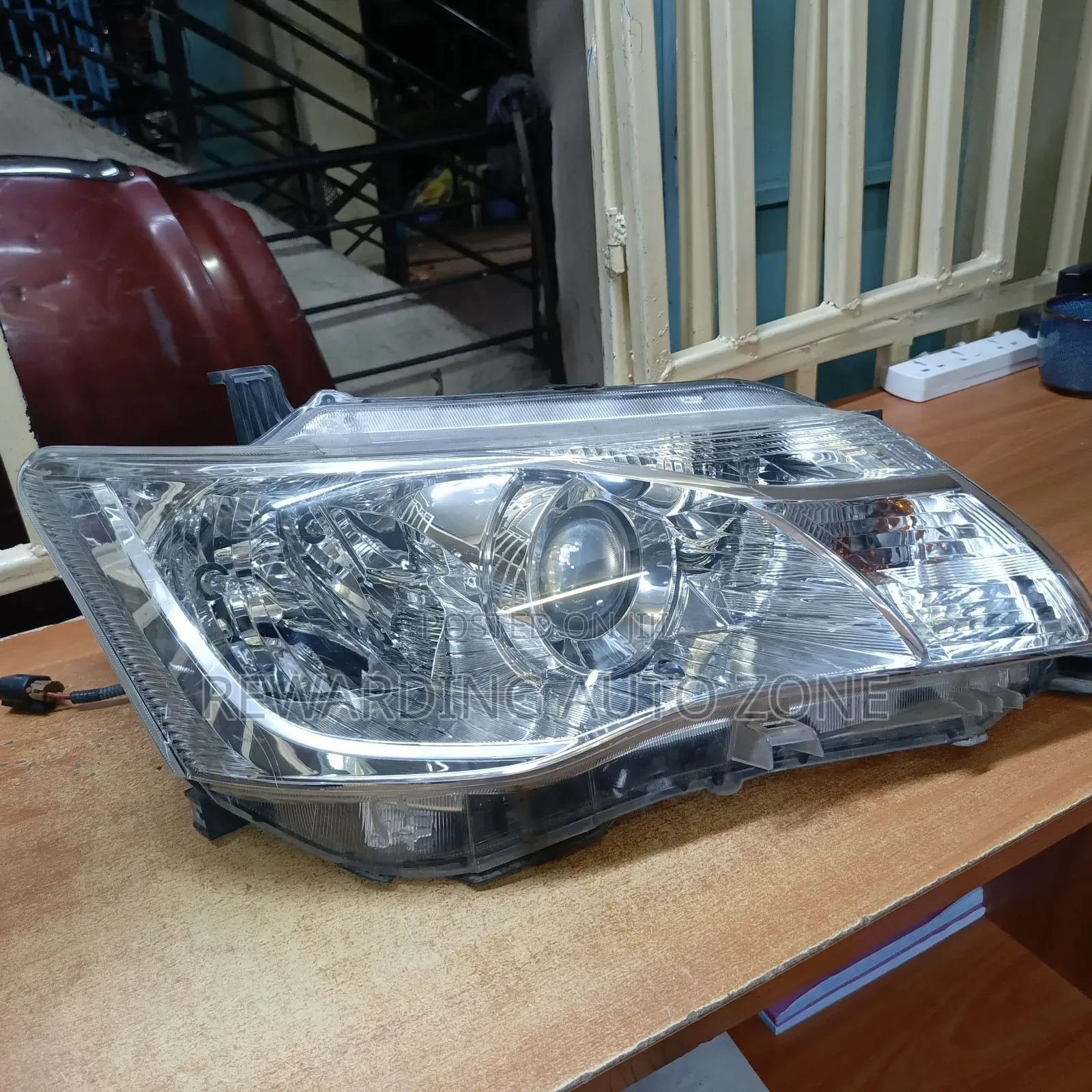Fielder 2014 Zenon Headlight.Clear.