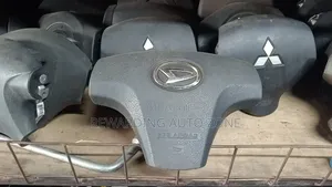Daihatsu Mira Steering Airbag