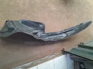Toyota Hilux Stone Guard||