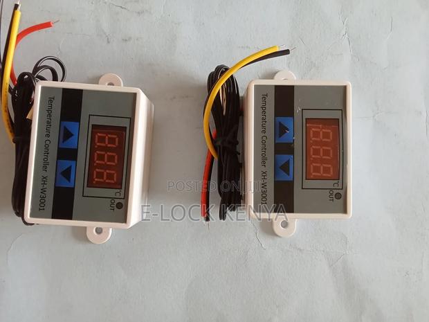 Built in Temperature Controller