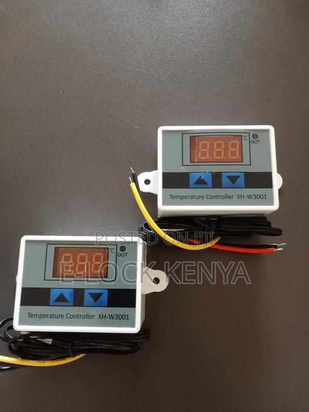 High Tech Thermostat Temperature Controller - main view