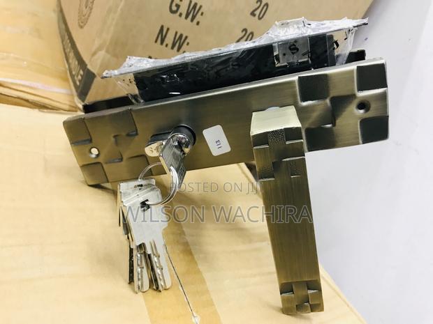 Interior Door Lock - main view