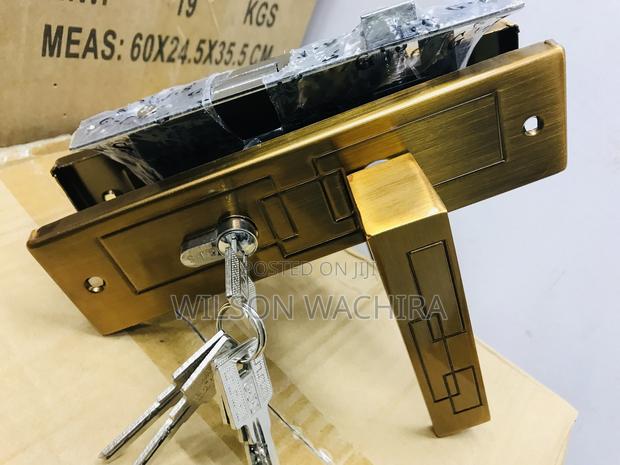 Interior Door Lock - main view