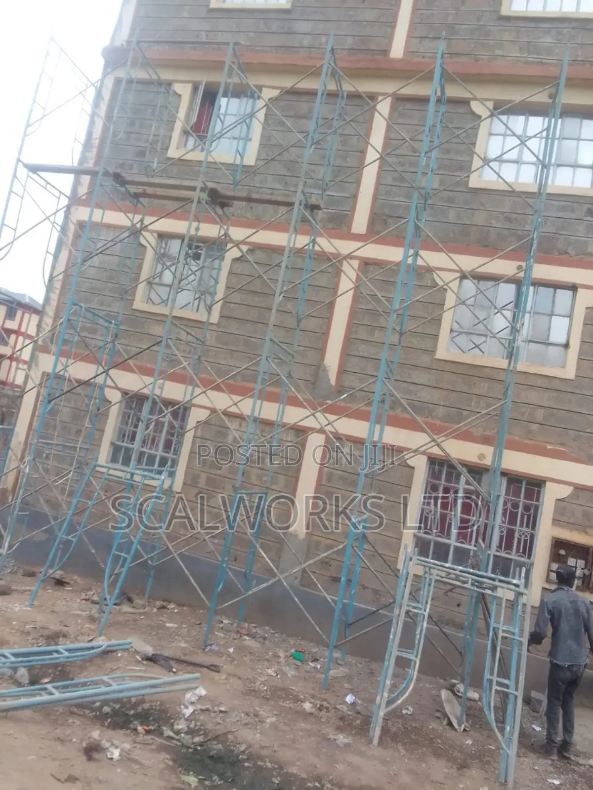 Hire or Buy Scaffolds at an Affordable Rate