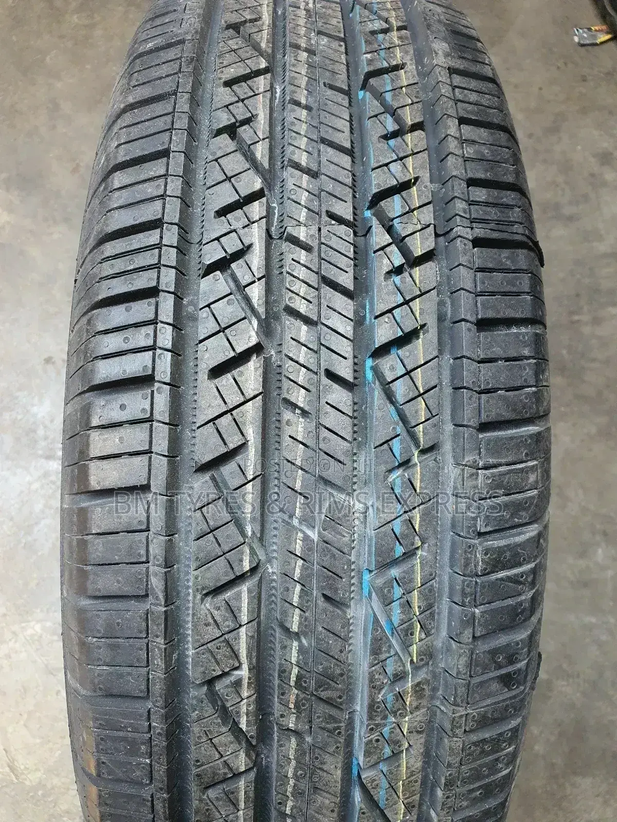 235 /65 R18 Continental TYRES