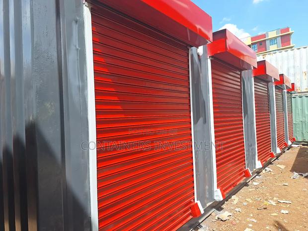 Container Stalls With Electricity - main view